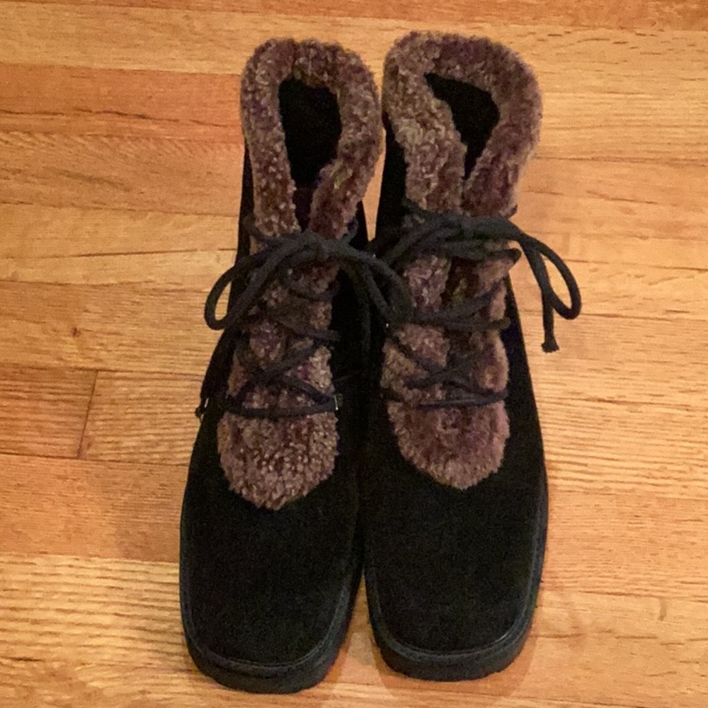 Stuart Weitzman Black Suede Lace-Up Boots with Brown Sherpa Trim